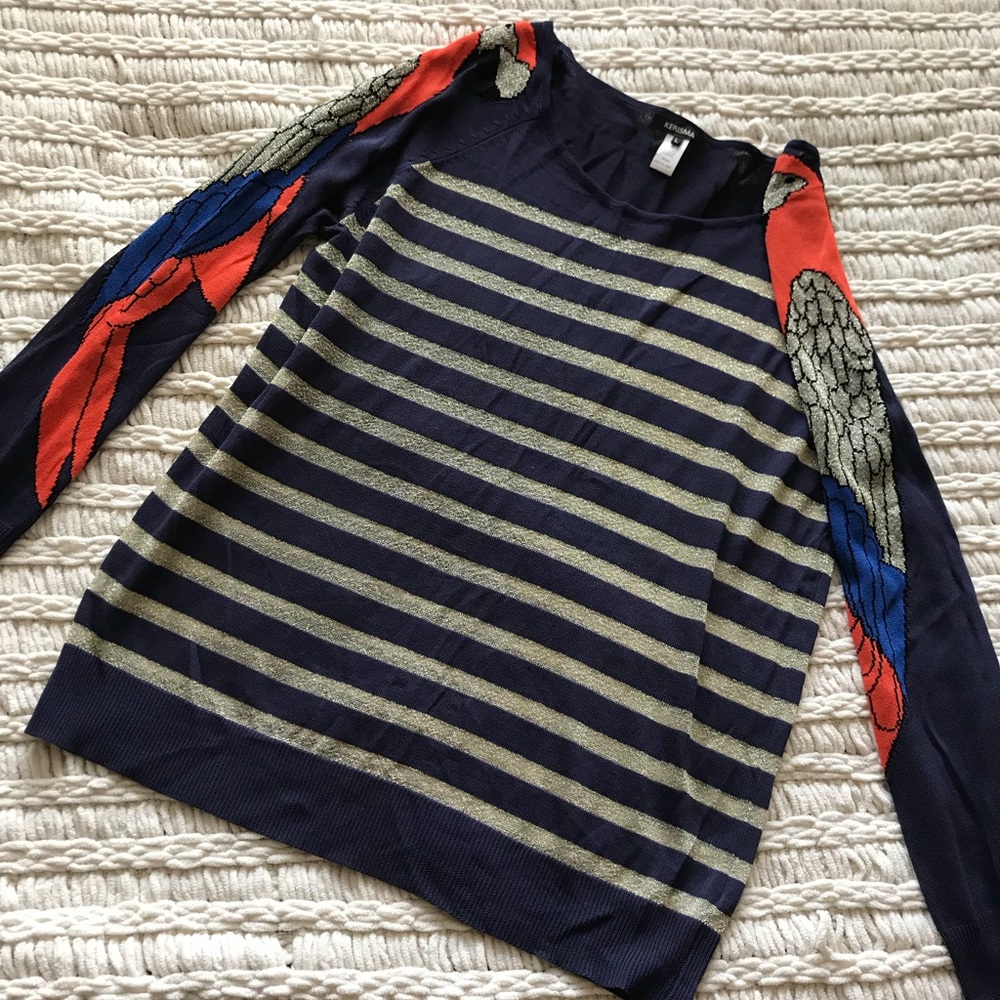 Parrot sleeve sweater